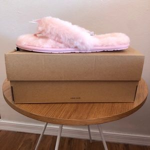 Ugg W Fluff Flip Flop II Pink Sz 9 NWT